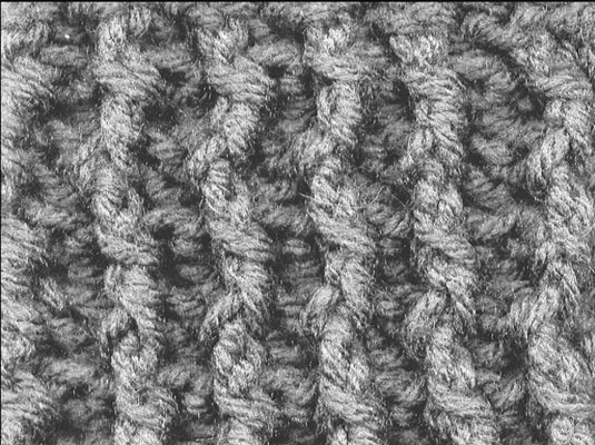 Work 1 half double crochet (hdc) in the last stitch, turn.