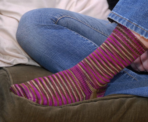 Beginner easy sock knitting pattern