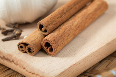 Cinnamon’s active ingredient <i>cinnamaldehyde </i>enables it to decrease blood sugar, total cholesterol, and triglycerides as well as increase good cholesterol.