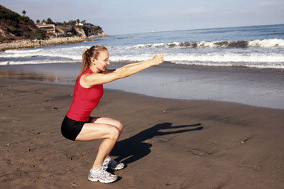 Air squats give you a fit and firm bottom, tummy, and thighs.