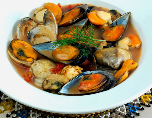 Mussels with Tomatoes and Basil