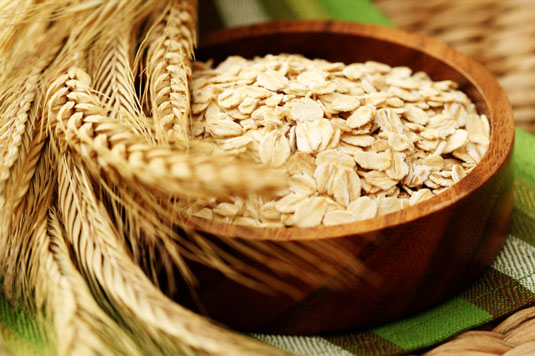 <i>Oats</i> are a whole grain, so they are a great start toward healthy right off the bat.