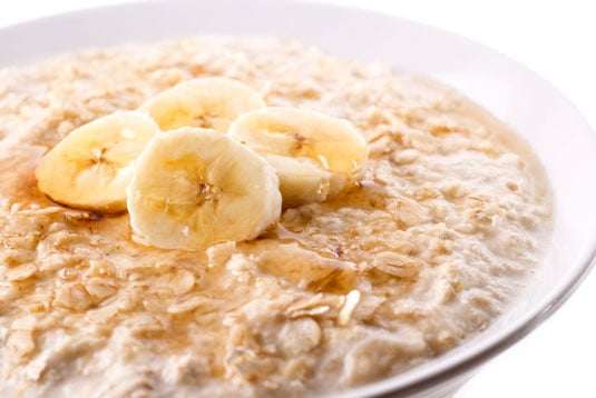 A bowl of banana and cinnamon porridge.