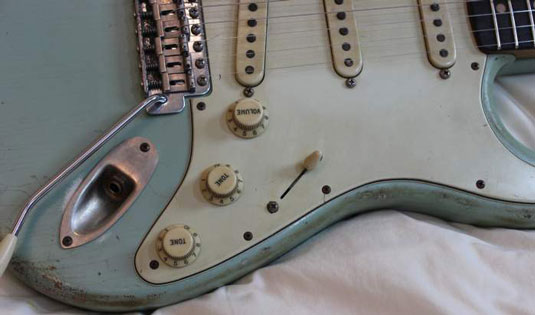 Fender Stratocaster-style controls and variations