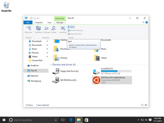 Shows the Manage tab on the File Explorer Ribbon.