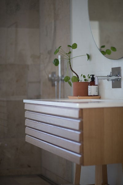 Zenlike bathroom