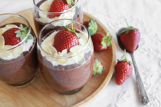 chia pudding with strawberry